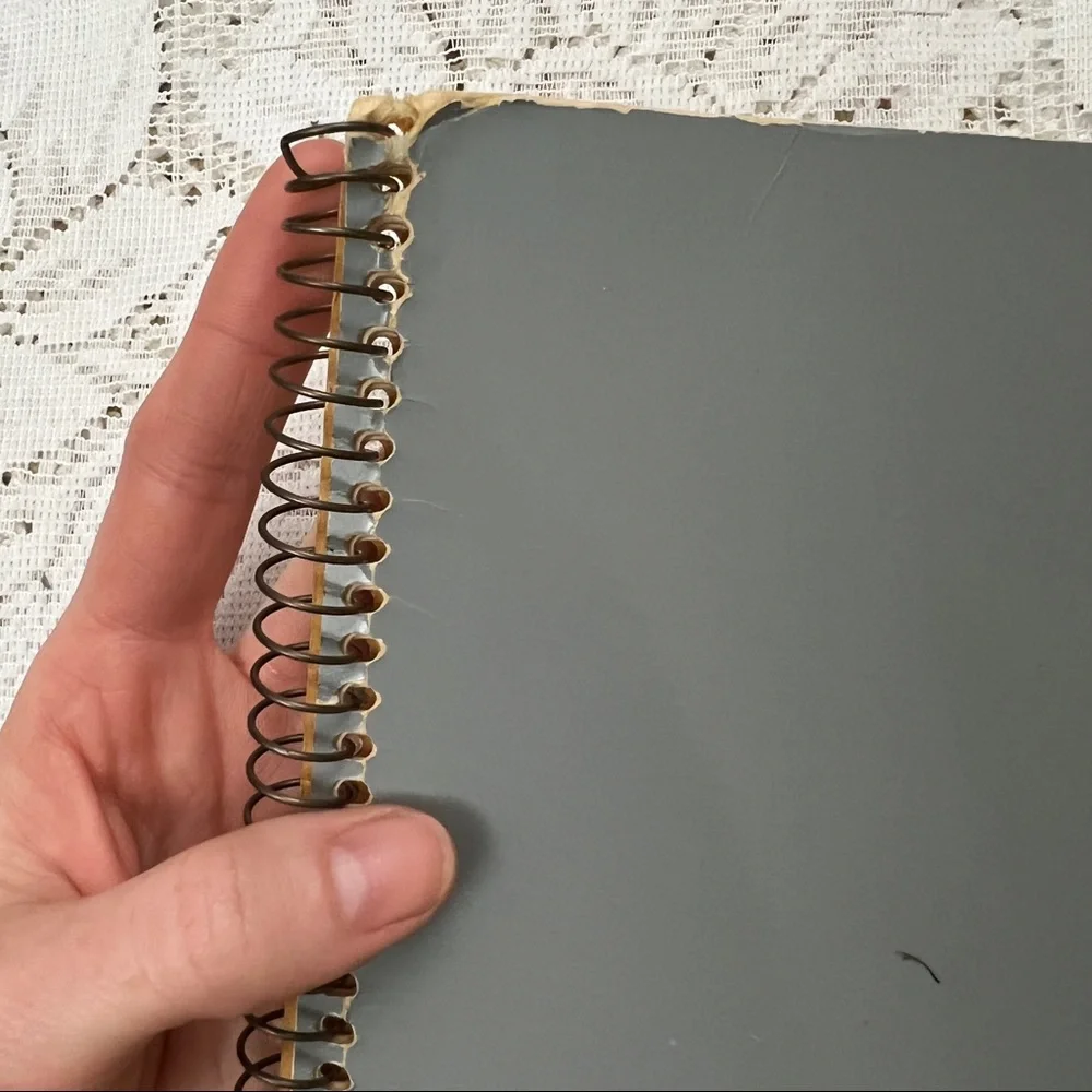 ⚠️6 pocket paper storage!